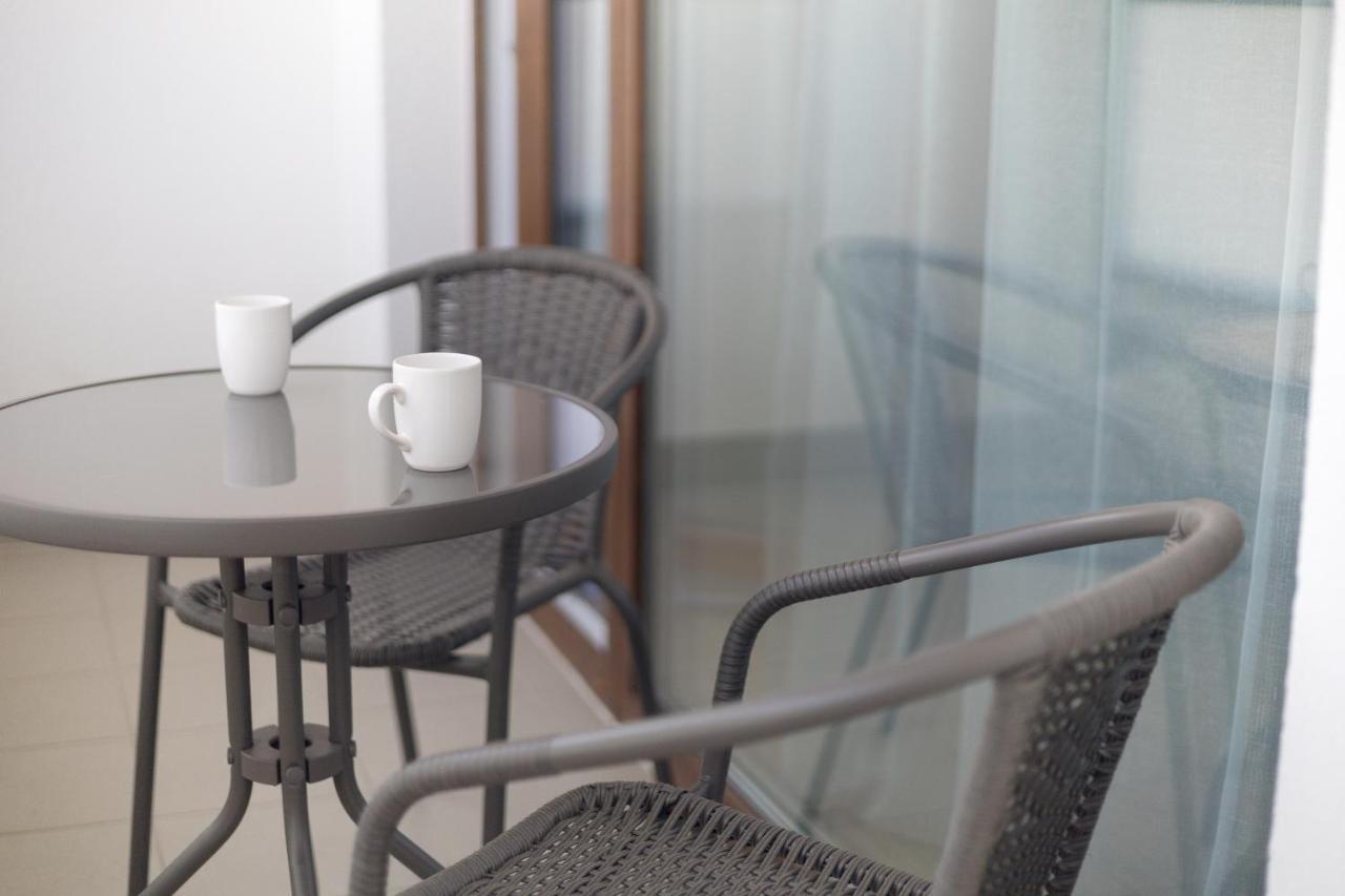 Metro Targowek Homely Apartment Varşovia Exterior foto