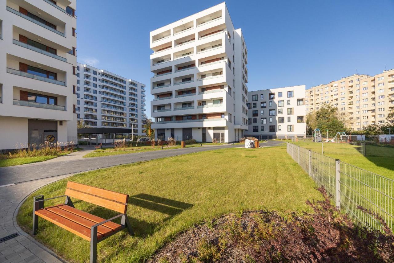 Metro Targowek Homely Apartment Varşovia Exterior foto