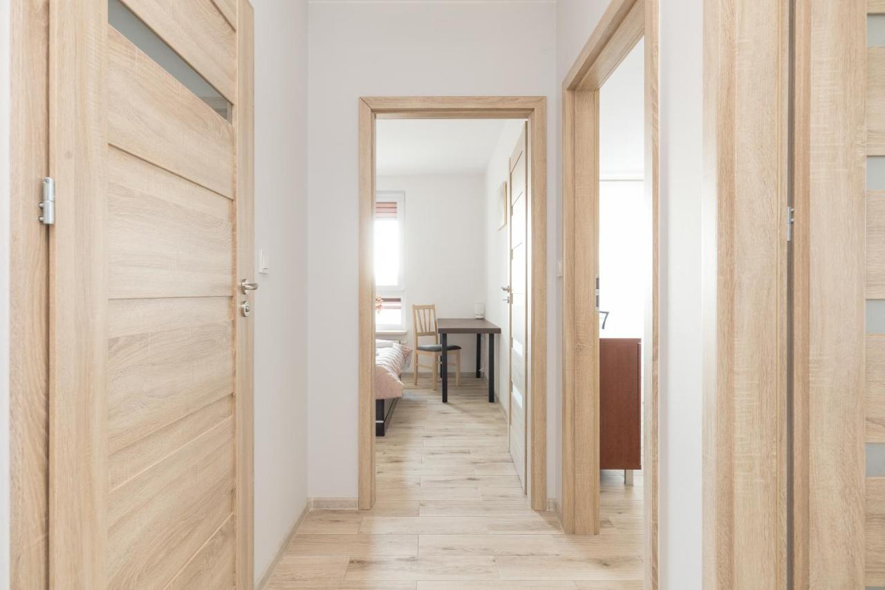 Metro Targowek Homely Apartment Varşovia Exterior foto
